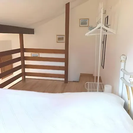 Proche Sarlat : Ideal Couple - Climatise & Piscine *