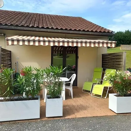 Apartment Proche Sarlat : Ideal Couple - Climatise & Piscine *